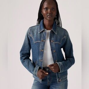 NWOT Levi's Dark Blue Women's Denim Jacket and Jeans Set